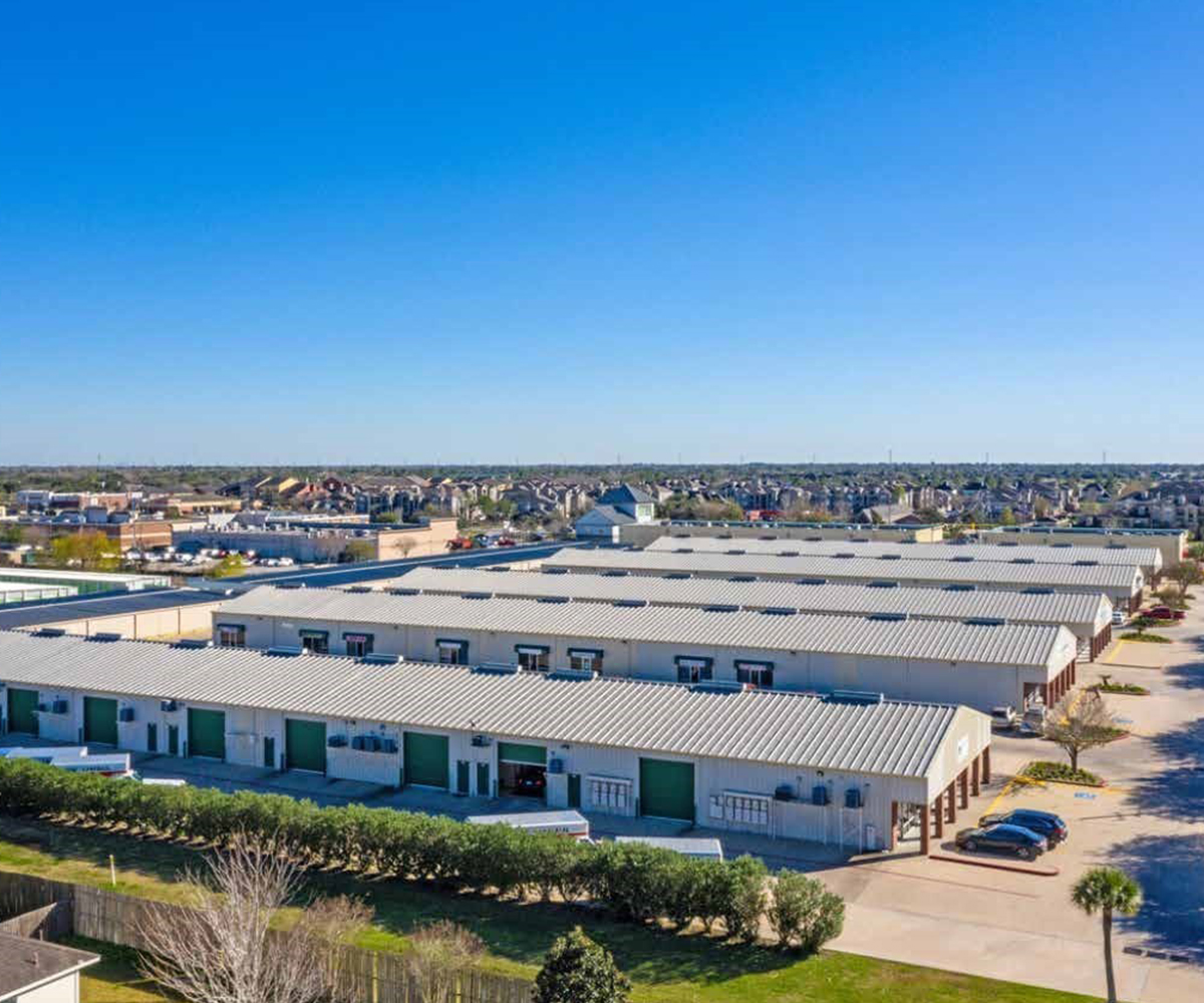 Silverlake Business Center - Partners Real Estate